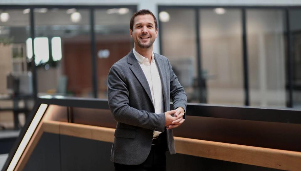  Gonzalo Head of Business Intelligence