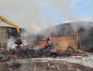 Nach Großbrand am Standort Bardowick: Veolia plant Wiederaufbau