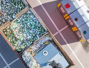 Glascontainer Entleerung