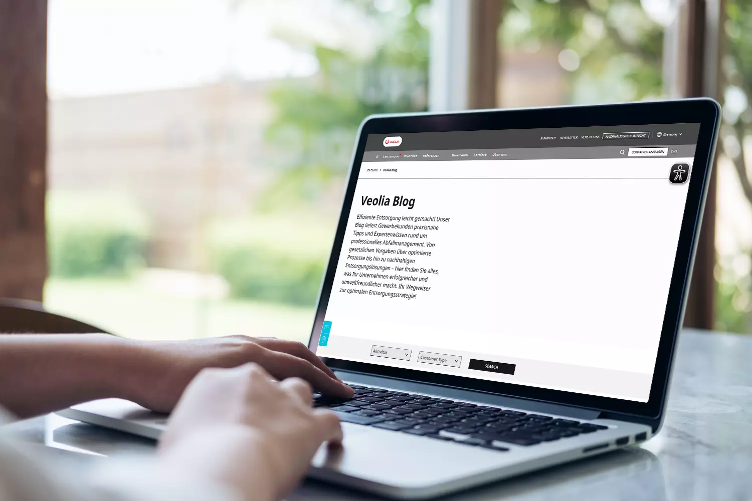 Laptop mit Blog Startseite