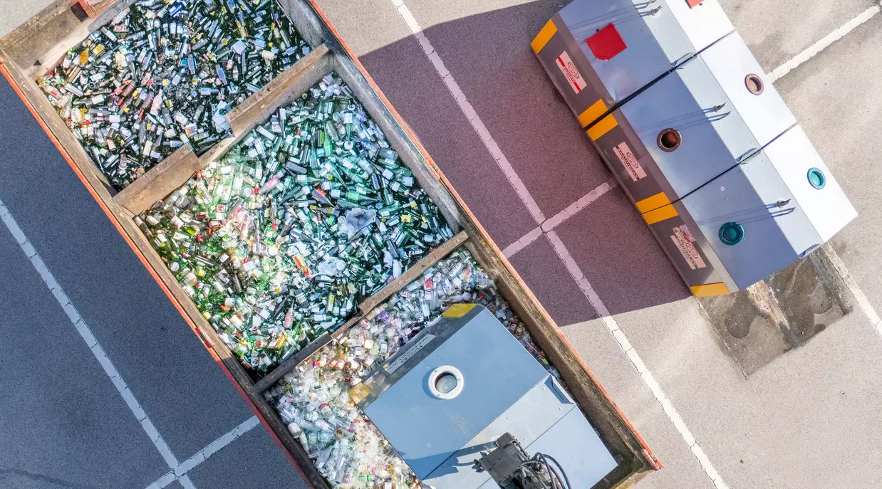 Glascontainer Entleerung