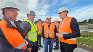 Staatssekretär Thomas Wünsch besucht Vorzeige-Kläranlage Schönebeck